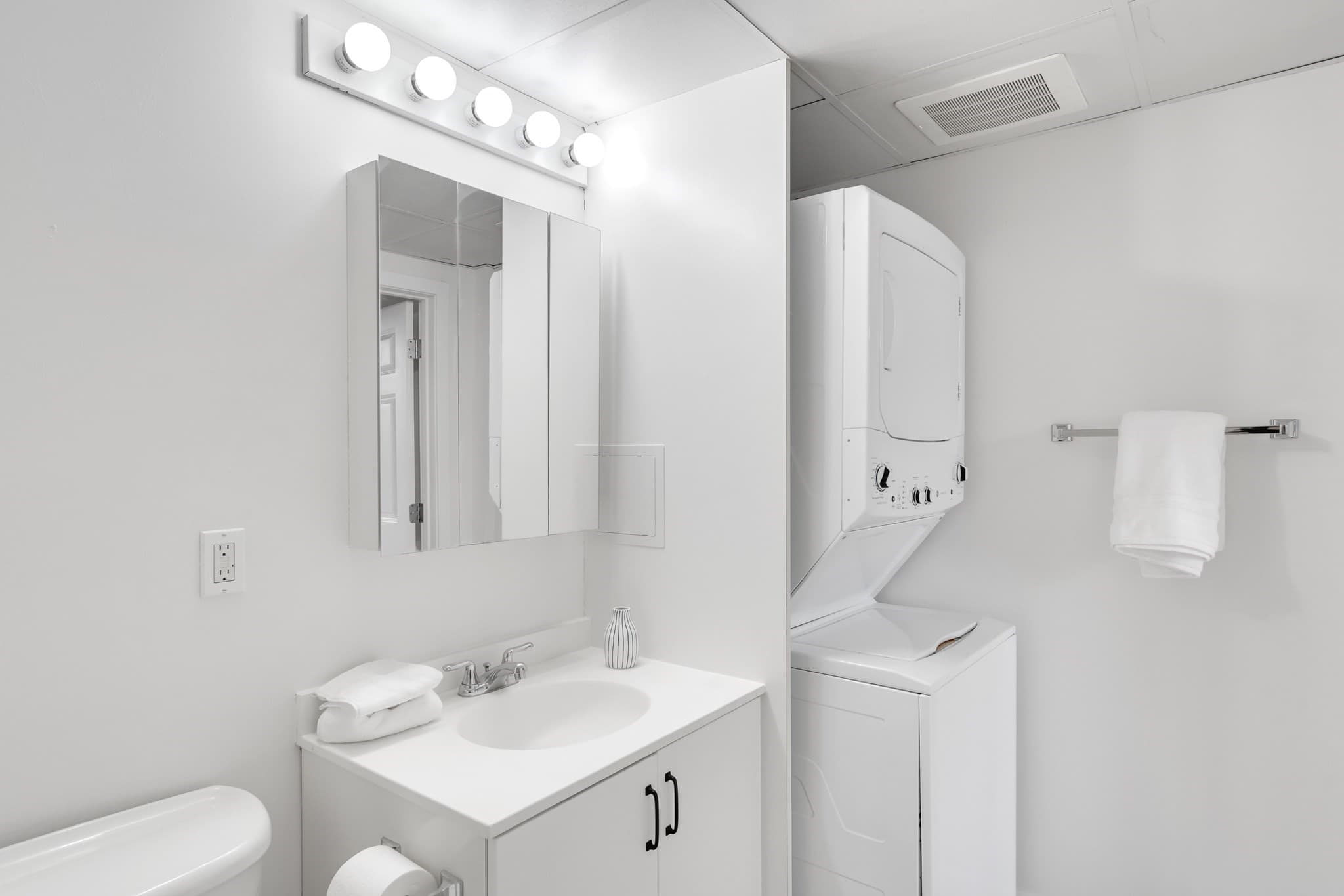 Condominium at 210 Broadway # 106, Everett MA 02149, Everett, photo 35 of 35