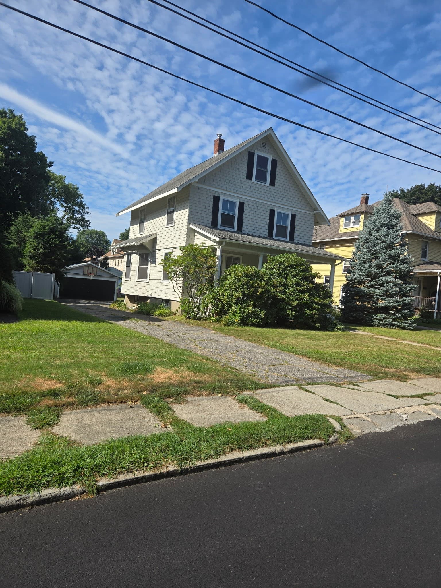 Single Family Residence at 27 Mansfield St, Framingham MA 01702, Framingham, photo 2 of 22