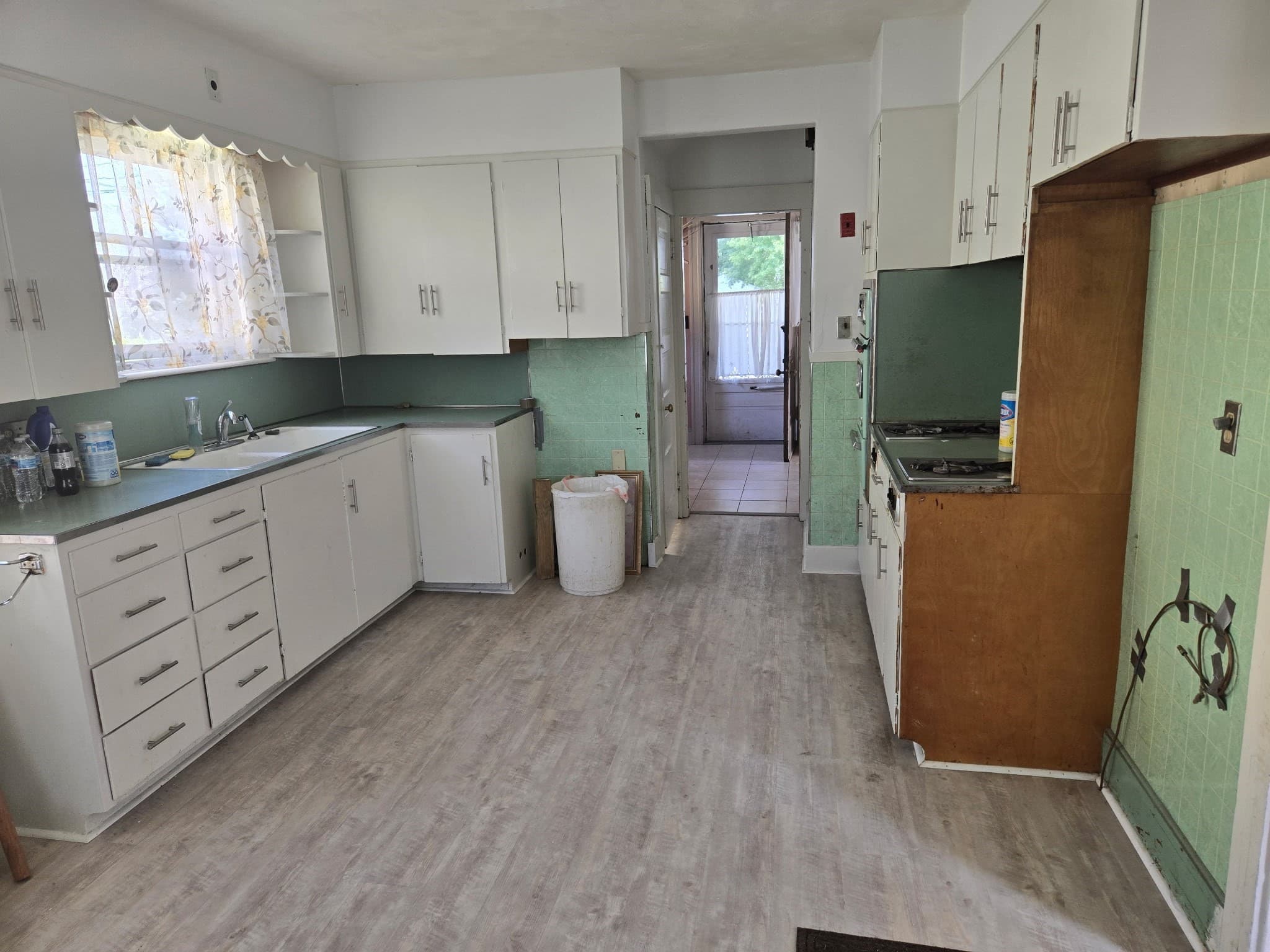 Single Family Residence at 27 Mansfield St, Framingham MA 01702, Framingham, photo 10 of 22