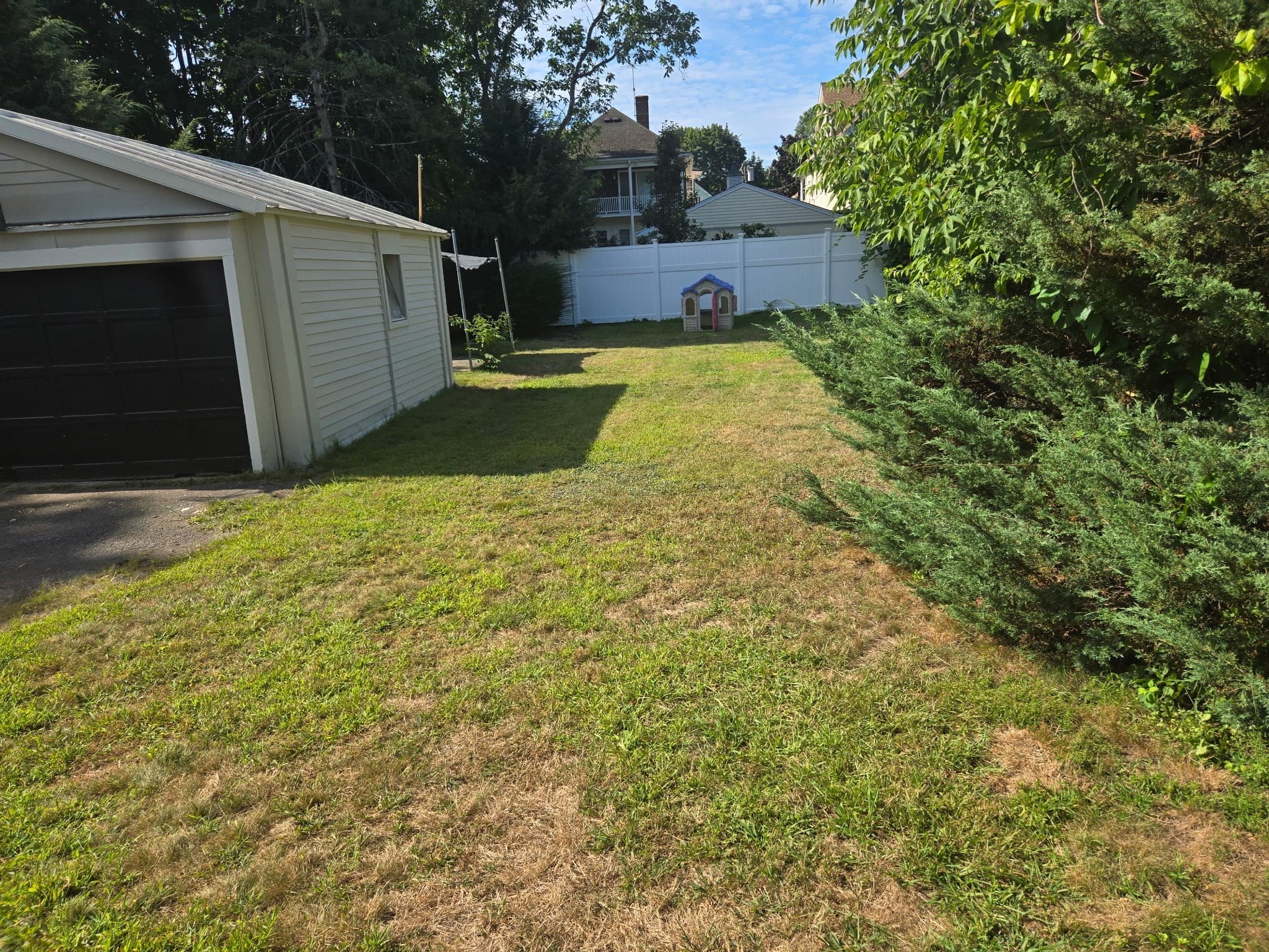 Single Family Residence at 27 Mansfield St, Framingham MA 01702, Framingham, photo 4 of 22