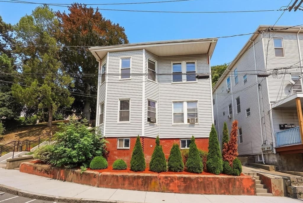 Multi Family at 31 Franklin Ave, Chelsea MA 02150, Chelsea, photo 2 of 36
