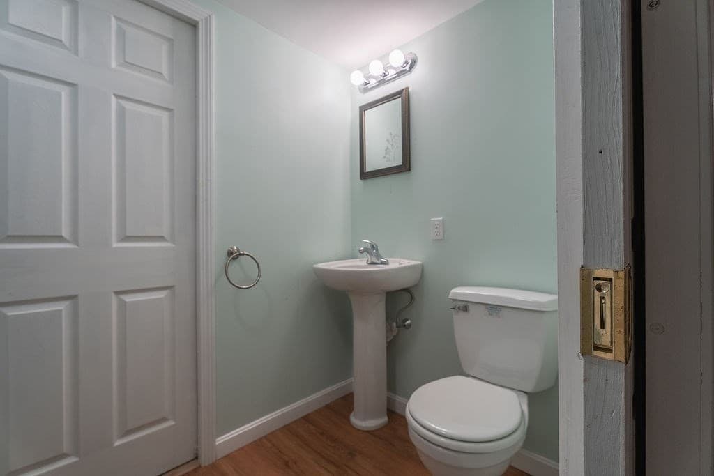 Single Family Residence at 9 White Rd, Mendon MA 01756, Mendon, photo 32 of 40