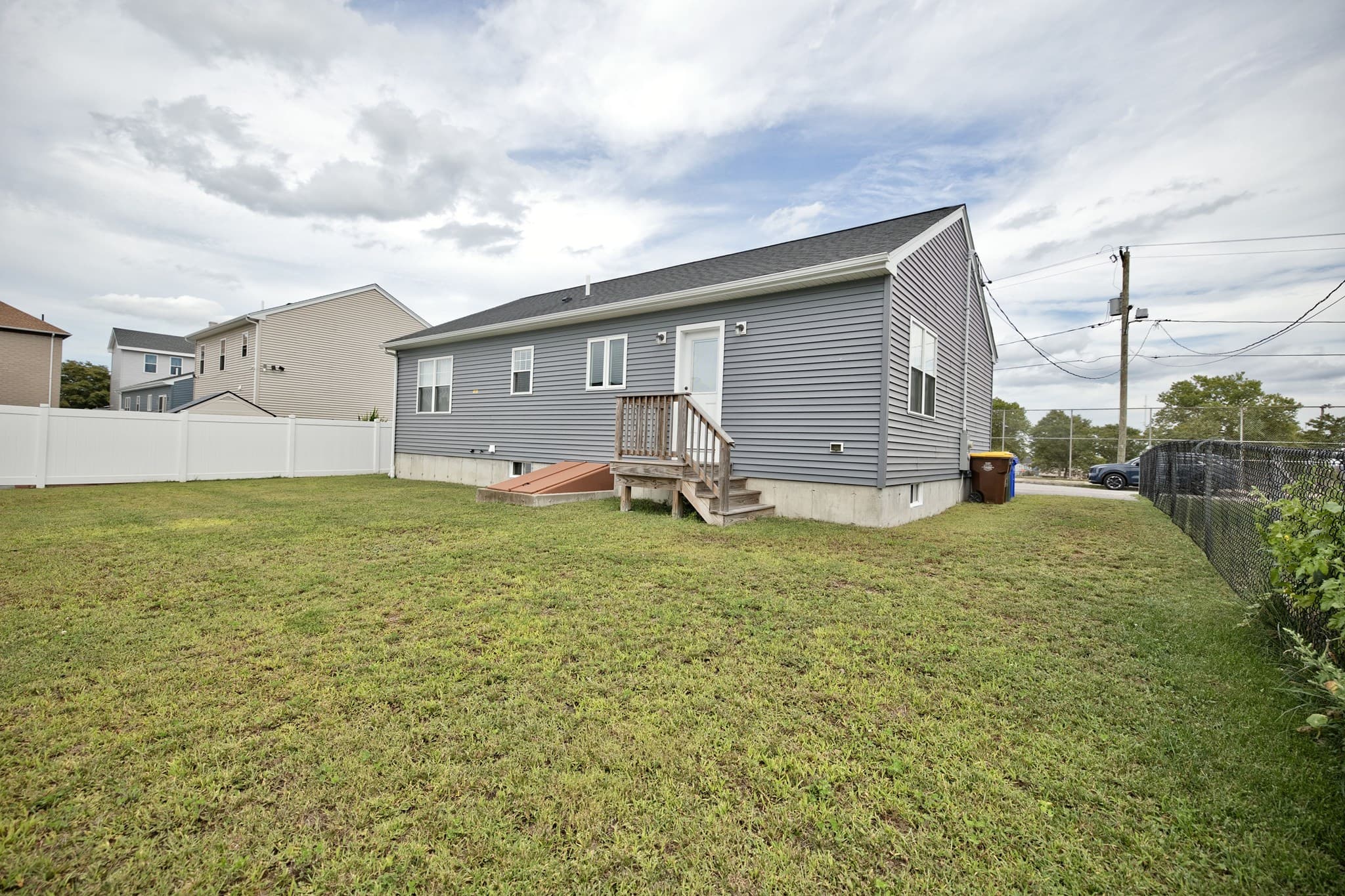 Single Family Residence at 53 Pulaski St, Fall River MA 02721, Fall River, photo 8 of 32
