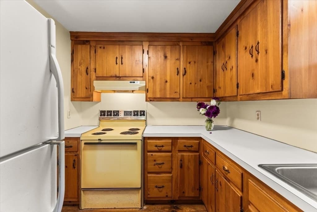 Single Family Residence at 9 East Harbor Drive, Falmouth MA 02536, Falmouth, photo 14 of 40