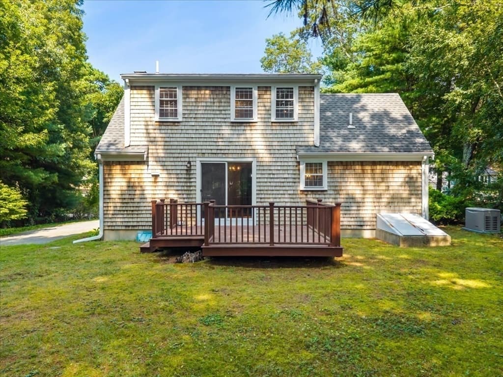 Single Family Residence at 9 East Harbor Drive, Falmouth MA 02536, Falmouth, photo 31 of 40