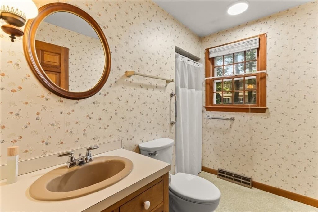 Single Family Residence at 9 East Harbor Drive, Falmouth MA 02536, Falmouth, photo 21 of 40