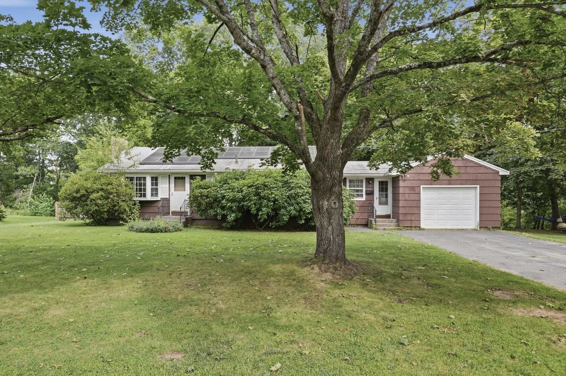 Single Family Residence at 3 Aldrich Avenue, Millbury MA 01527, photo 2 of 30