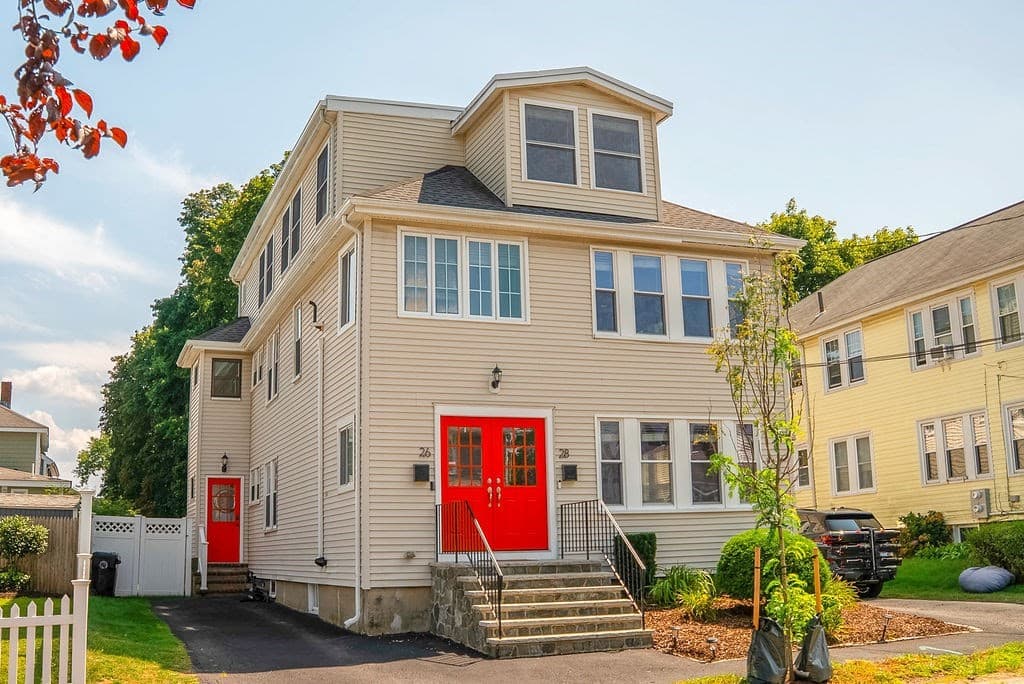 Condominium at 26-28 Quincy St # 26, Watertown MA 02472, Watertown, photo 3 of 27