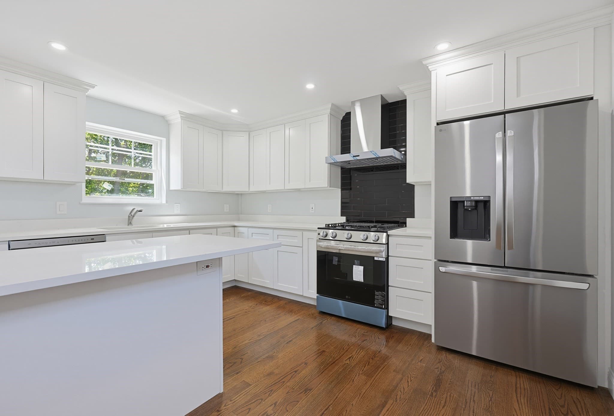 Single Family Residence at 28 Hazelnut Pl, Dedham MA 02026, Dedham, photo 5 of 24