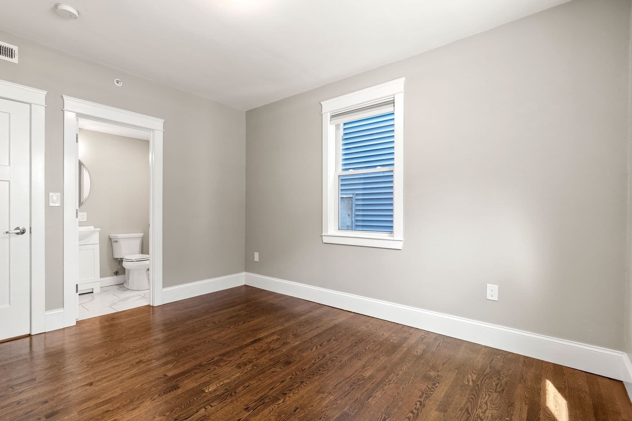 Condominium at 251 Rantoul St # 1, Beverly MA 01915, Beverly, photo 25 of 40