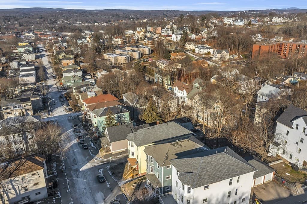 Residential at 1 Blodgett Pl, Worcester MA 01605, Worcester, photo 12 of 16
