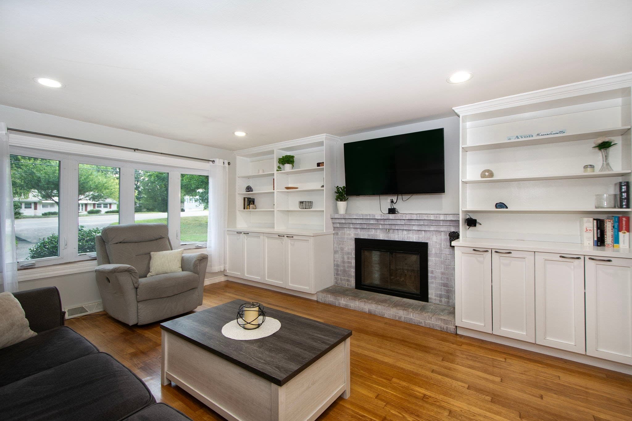 Single Family Residence at 504 Page Street, Avon MA 02322, Avon, photo 10 of 34