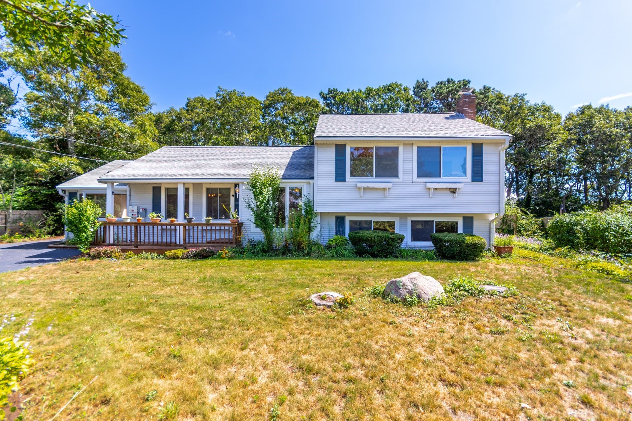 8 Laura Ln, Bourne MA 02532