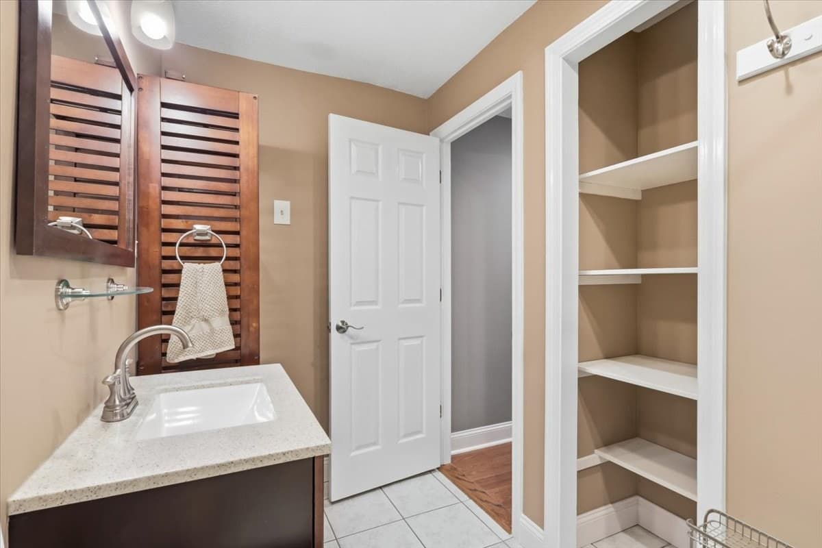 Condominium at 2 Karena Drive # 12, Taunton MA 02780, Taunton, photo 23 of 32