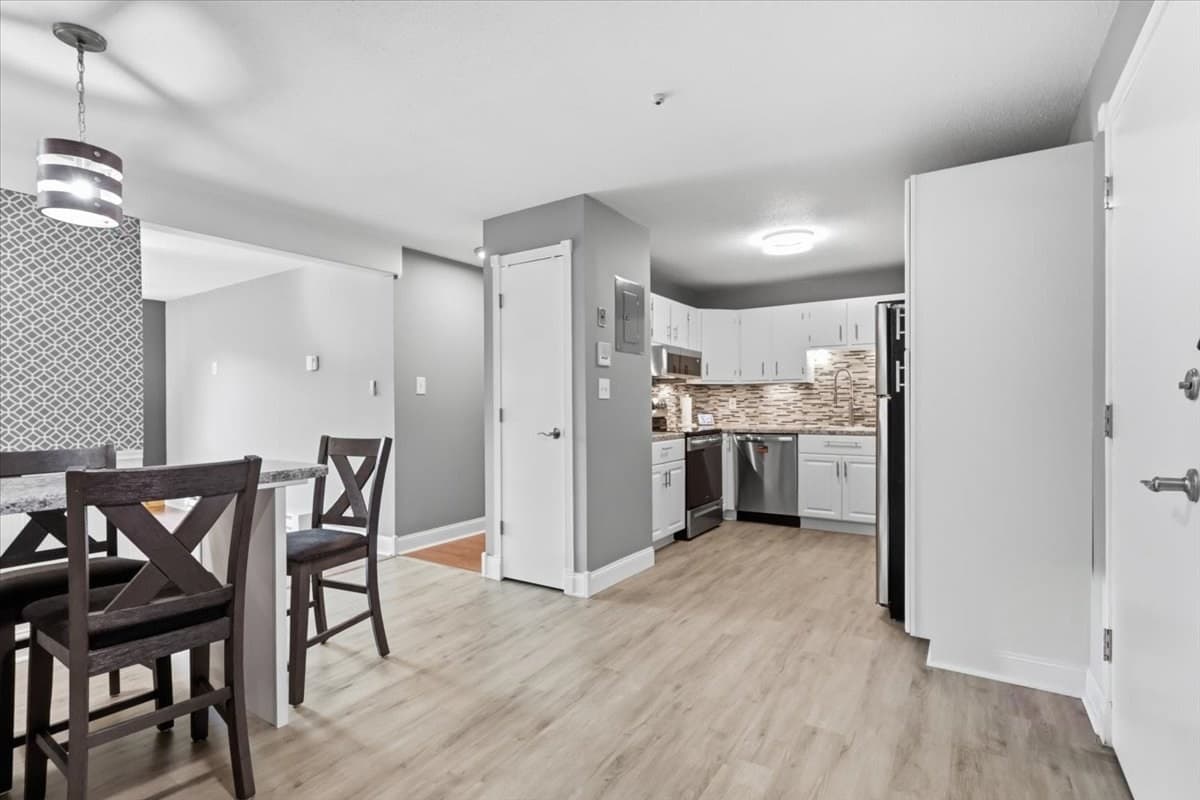 Condominium at 2 Karena Drive # 12, Taunton MA 02780, Taunton, photo 6 of 32