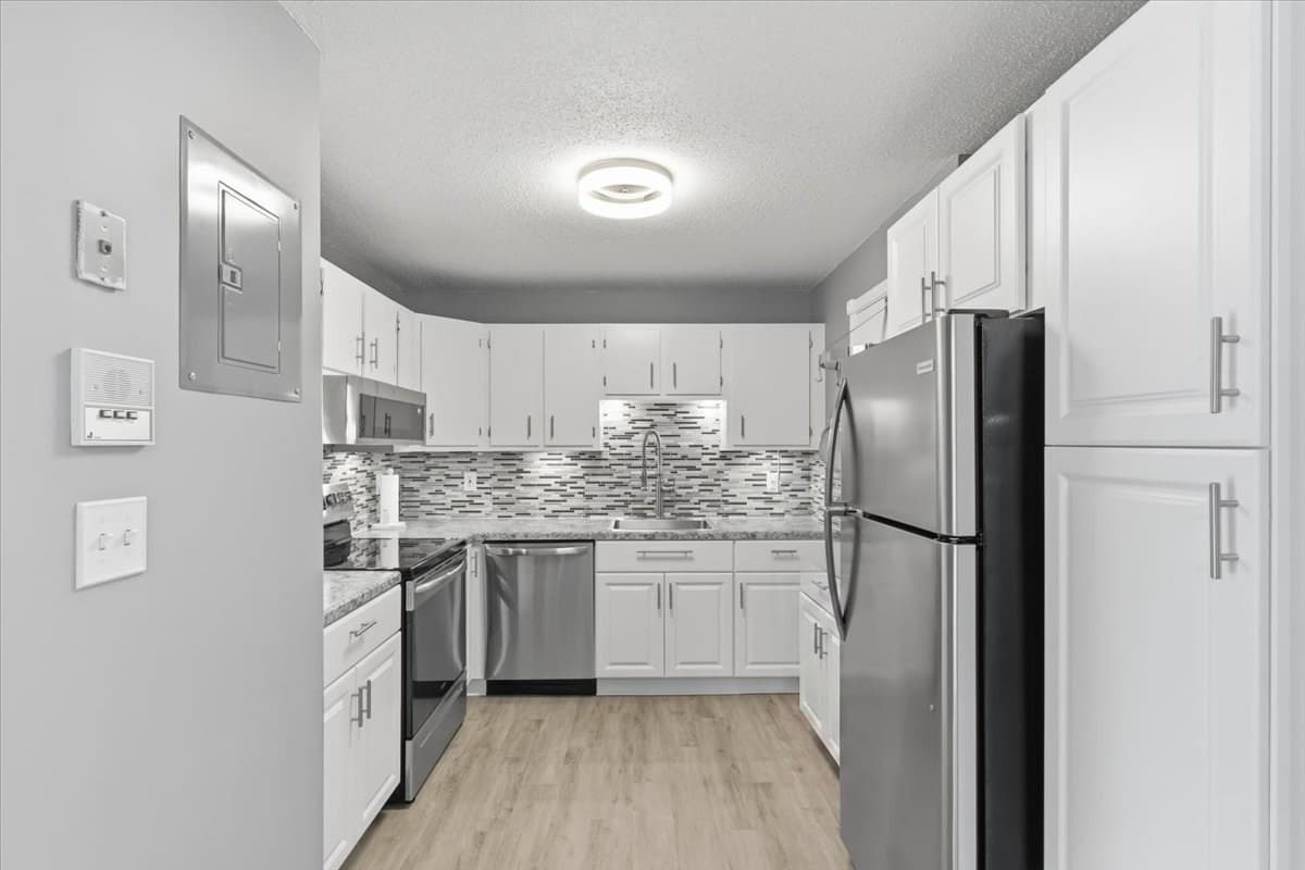 Condominium at 2 Karena Drive # 12, Taunton MA 02780, Taunton, photo 7 of 32