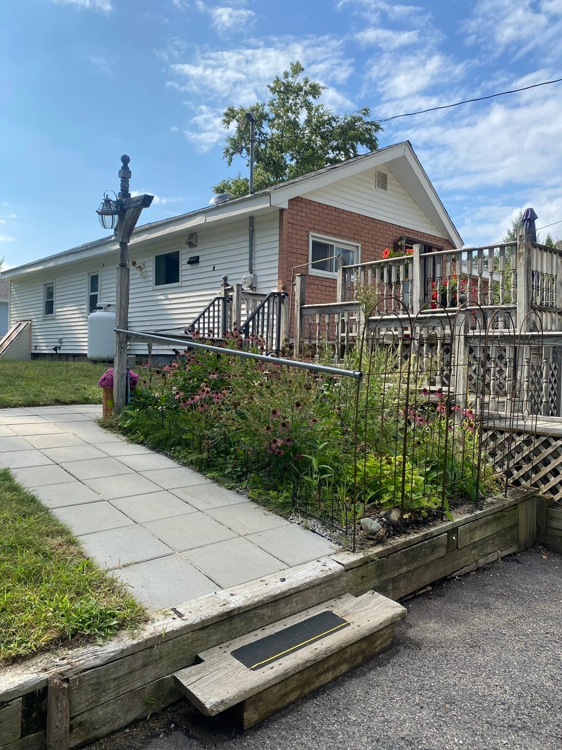21 Freeman Ave, Webster MA 01570