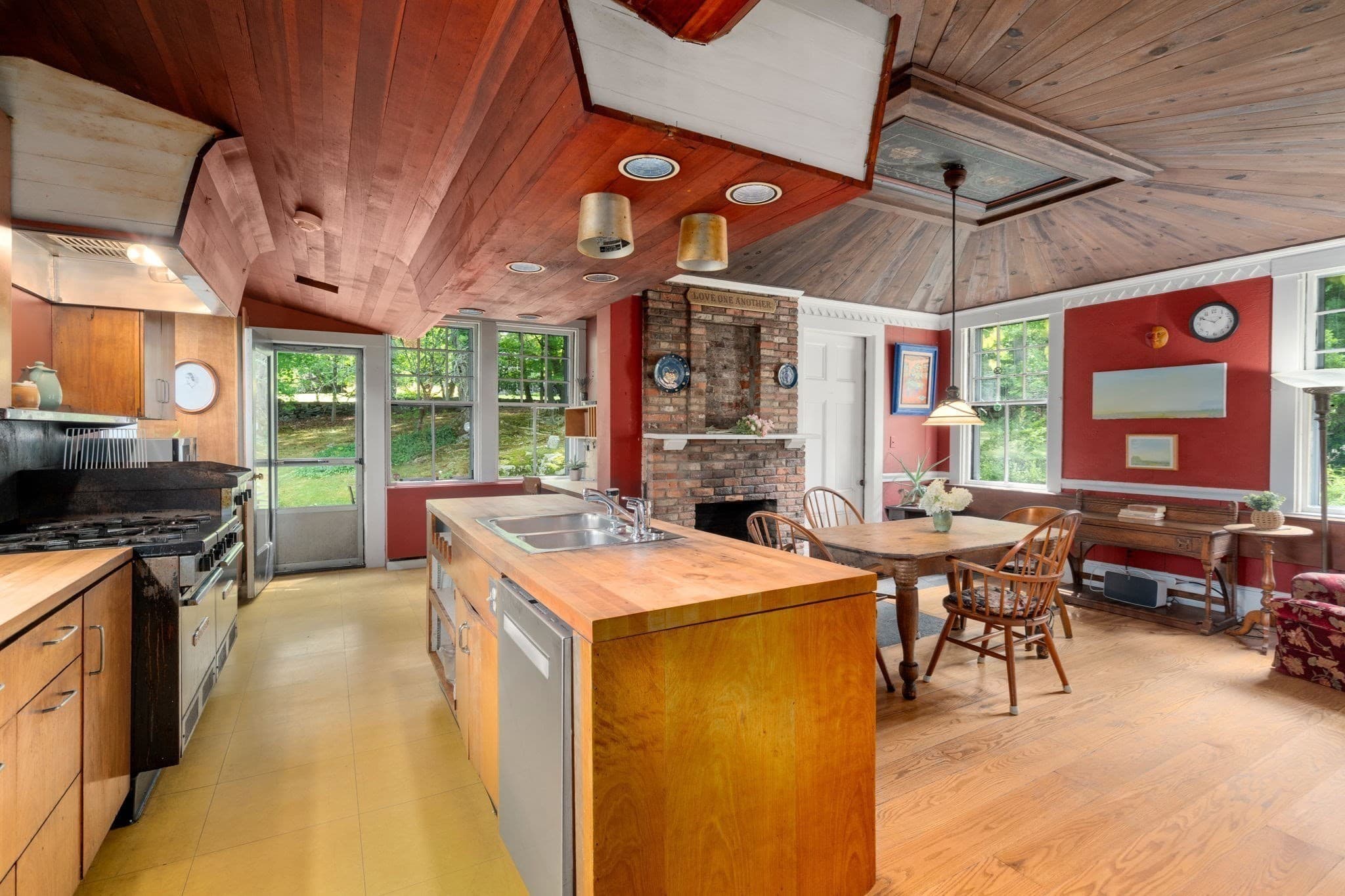 Single Family Residence at 186 Highland Ave, Newton MA 02465, Newton, photo 8 of 29