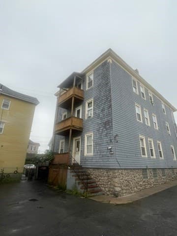 5-9 Family at 492 N Front St, New Bedford MA 02746, New Bedford, photo 6 of 7