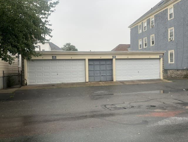 5-9 Family at 492 N Front St, New Bedford MA 02746, New Bedford, photo 3 of 7