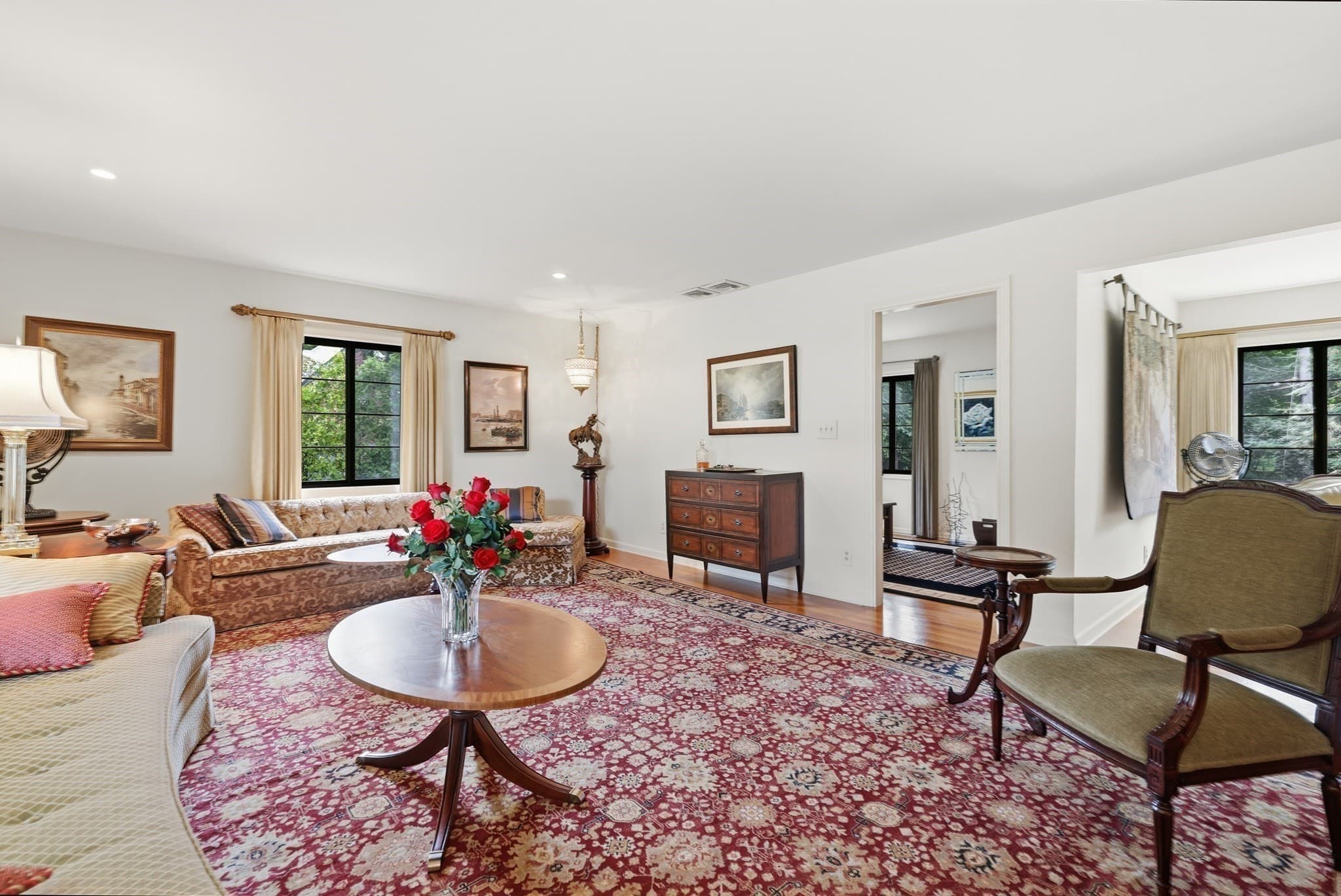Single Family Residence at 5 Rollingwood Dr, Worcester MA 01609, Worcester, photo 7 of 38