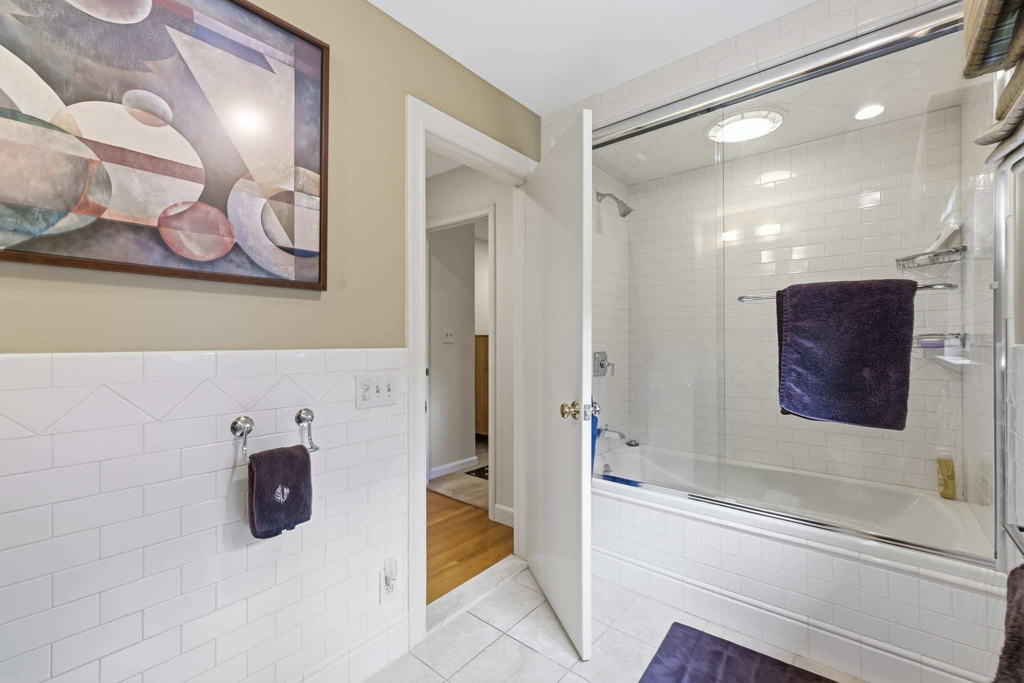 Single Family Residence at 5 Rollingwood Dr, Worcester MA 01609, Worcester, photo 32 of 38