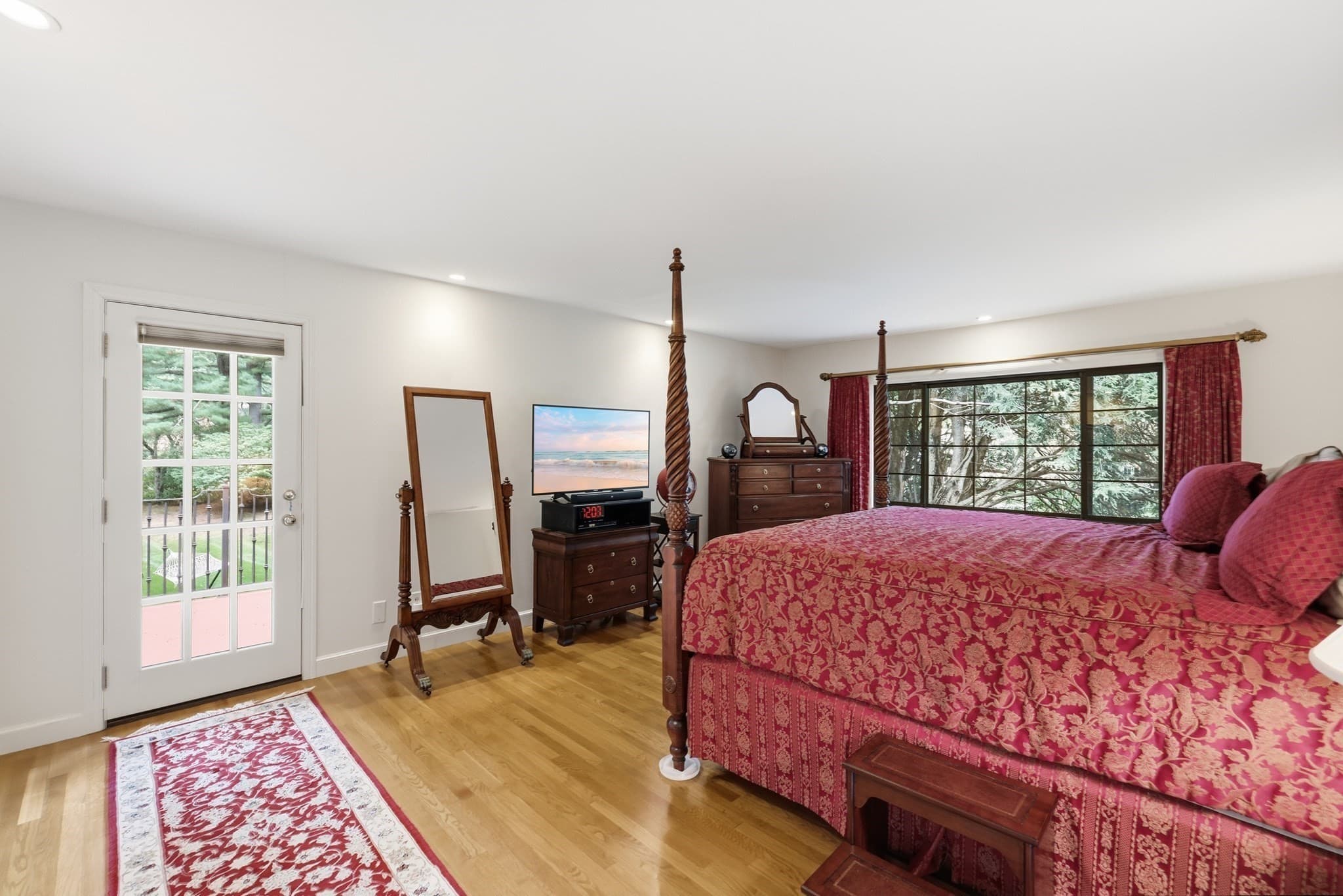 Single Family Residence at 5 Rollingwood Dr, Worcester MA 01609, Worcester, photo 24 of 38