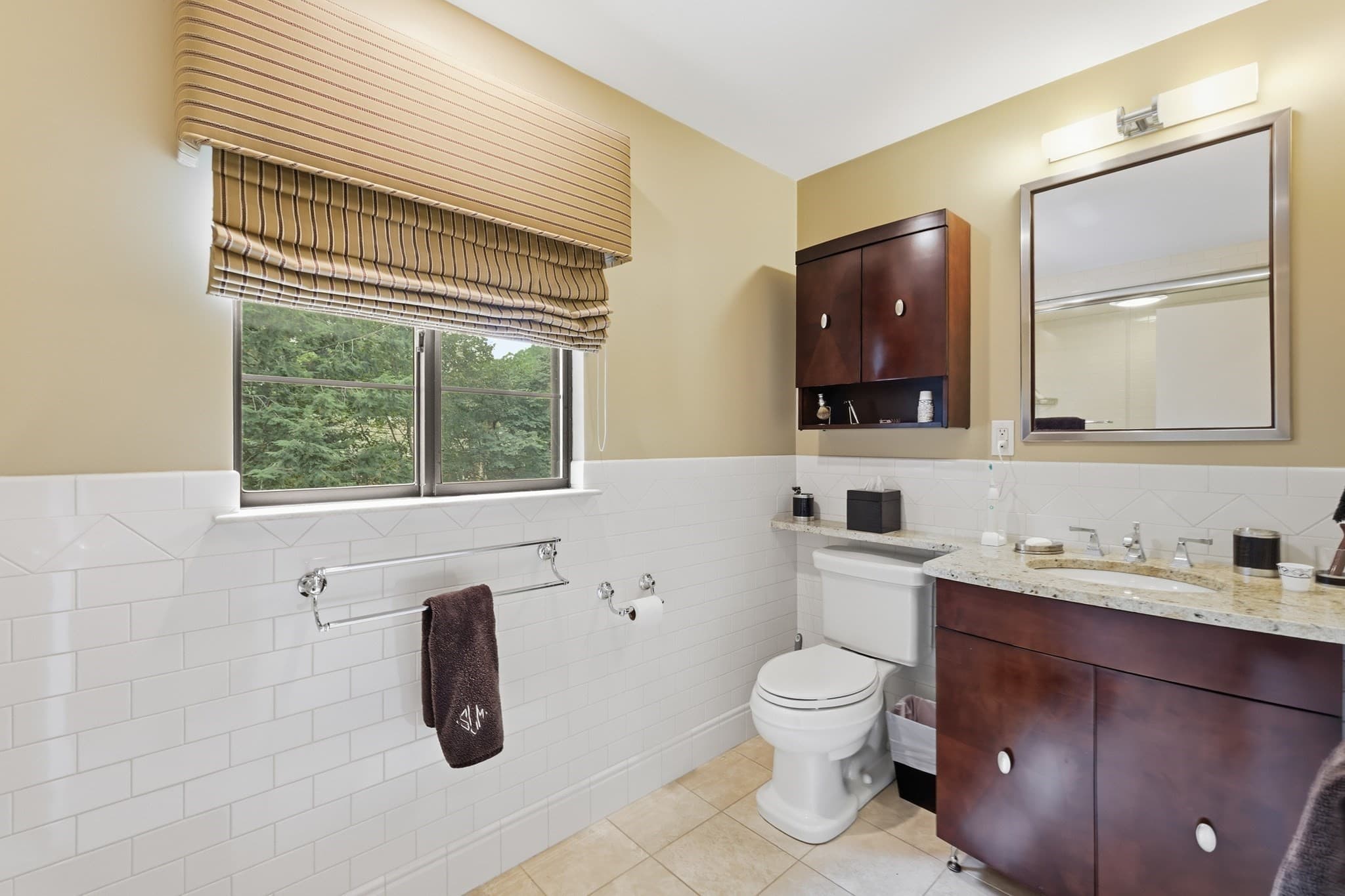 Single Family Residence at 5 Rollingwood Dr, Worcester MA 01609, Worcester, photo 31 of 38
