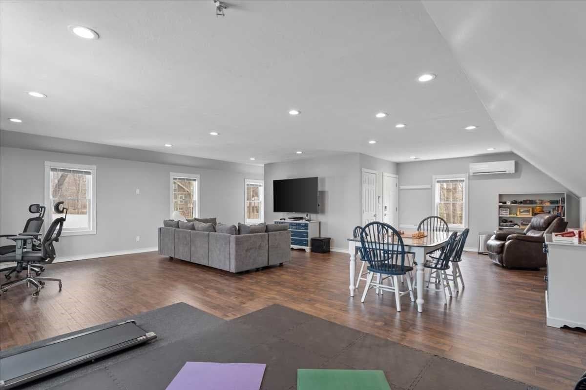 Single Family Residence at 78 Highland St, Holden MA 01520, Holden, photo 25 of 40
