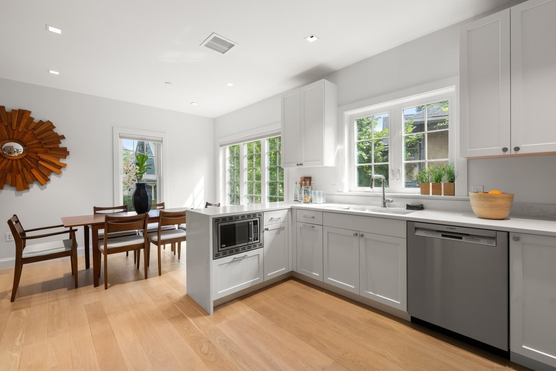Condominium at 21 Crowninshield Rd # 1, Brookline MA 02446, Brookline, photo 10 of 30