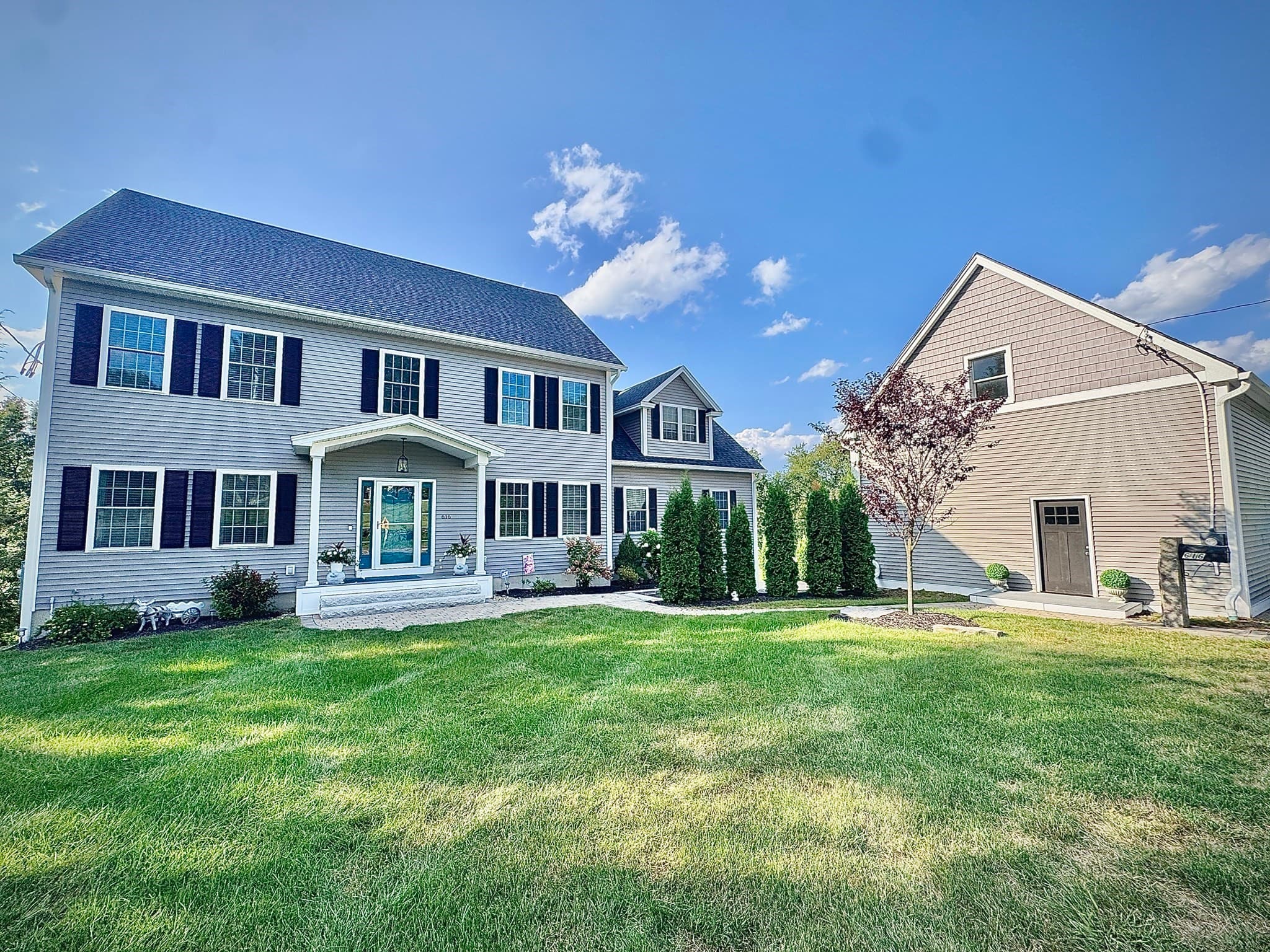 616 Prospect St, Leominster MA 01453