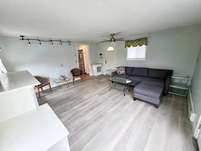 Single Family Residence at 417 River Rd, Agawam MA 01001, Agawam, photo 12 of 27