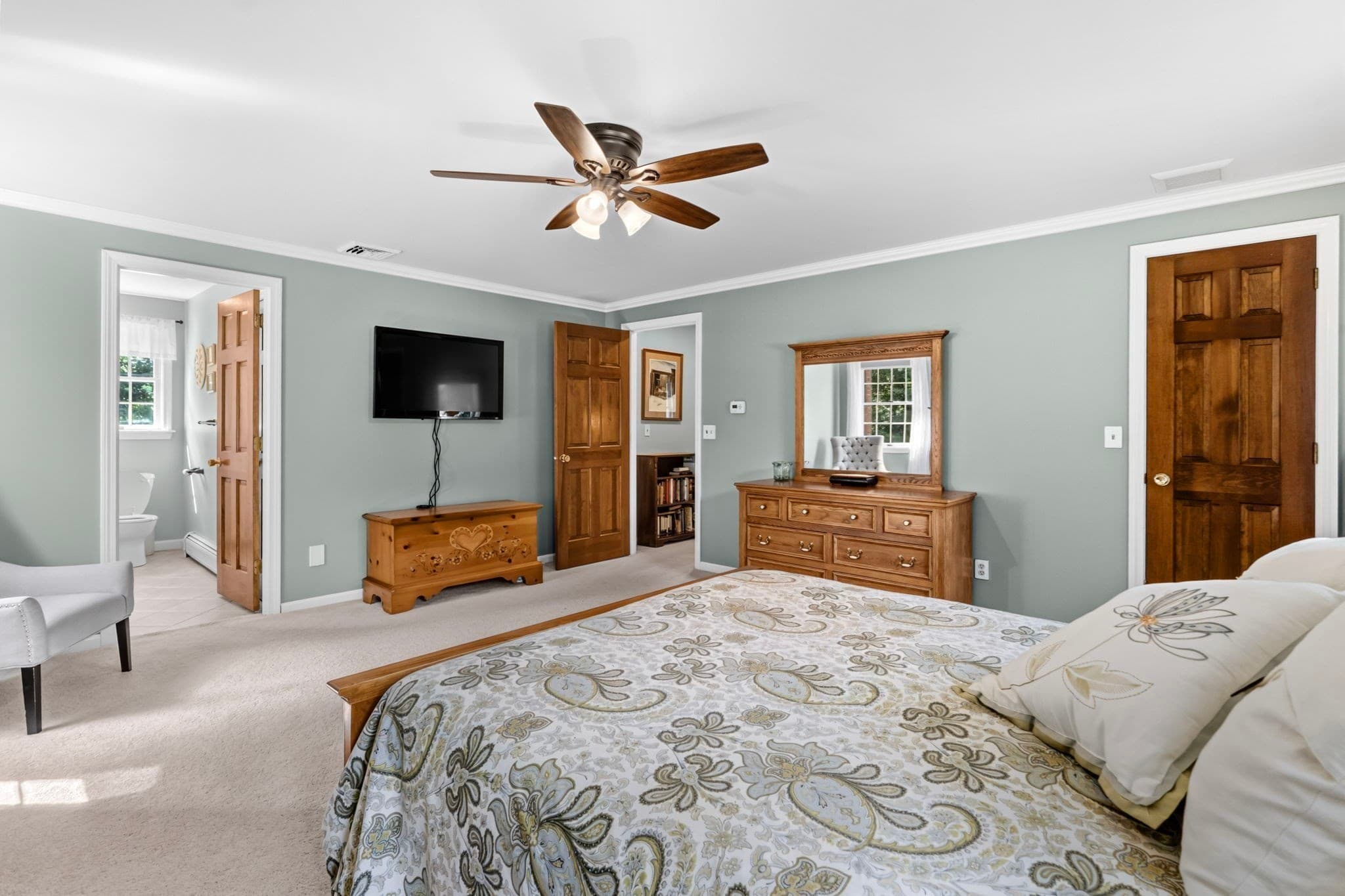 Single Family Residence at 28 Ashley Cir, Easthampton MA 01027, Easthampton, photo 22 of 42