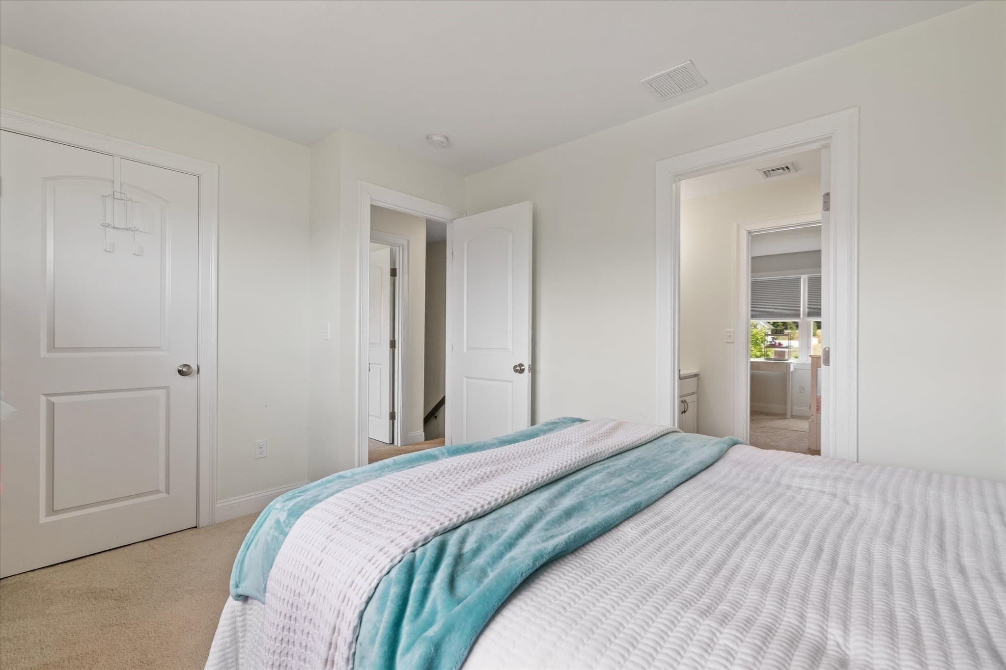Single Family Residence at 19 Lighthouse Ln, Westminster MA 01473, Westminster, photo 27 of 39