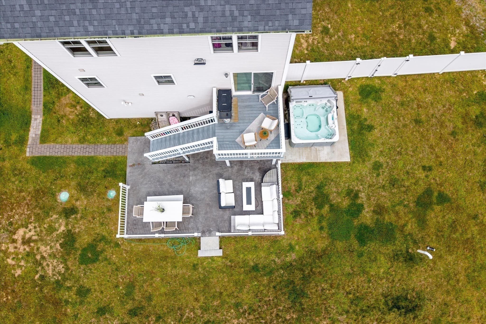 Single Family Residence at 19 Lighthouse Ln, Westminster MA 01473, Westminster, photo 6 of 39