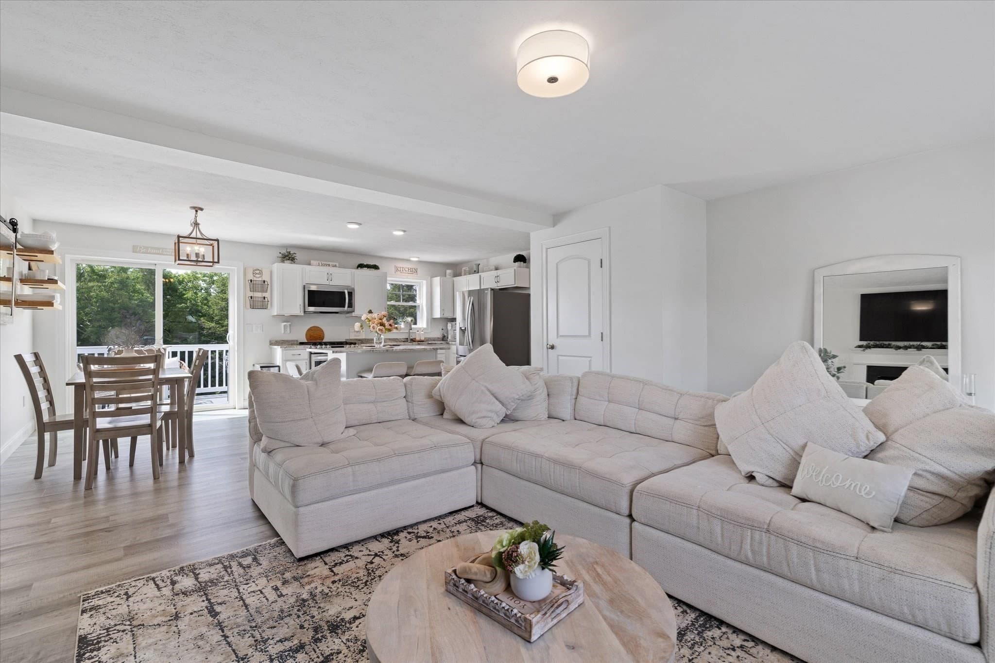 Single Family Residence at 19 Lighthouse Ln, Westminster MA 01473, Westminster, photo 7 of 39