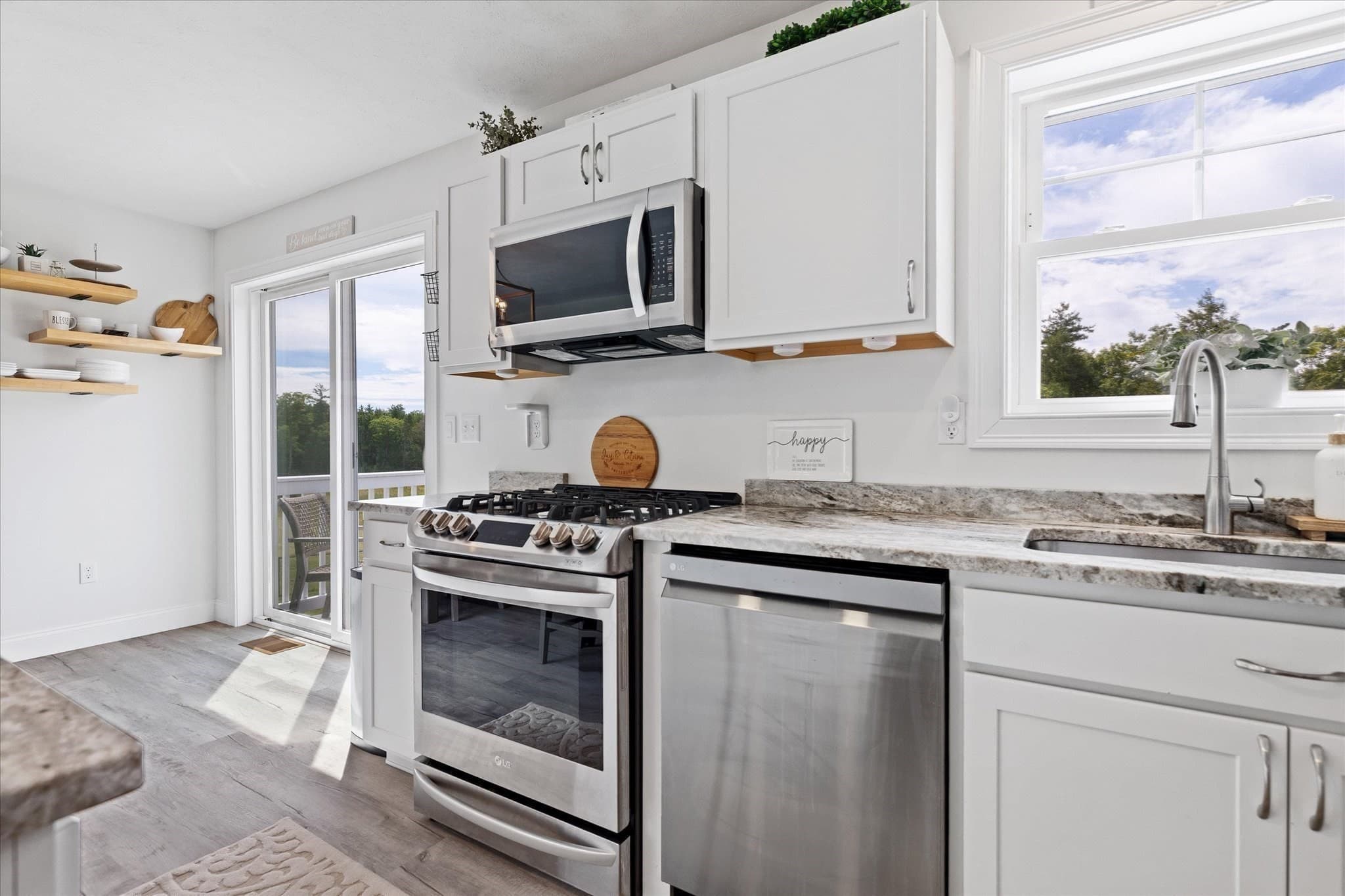 Single Family Residence at 19 Lighthouse Ln, Westminster MA 01473, Westminster, photo 14 of 39