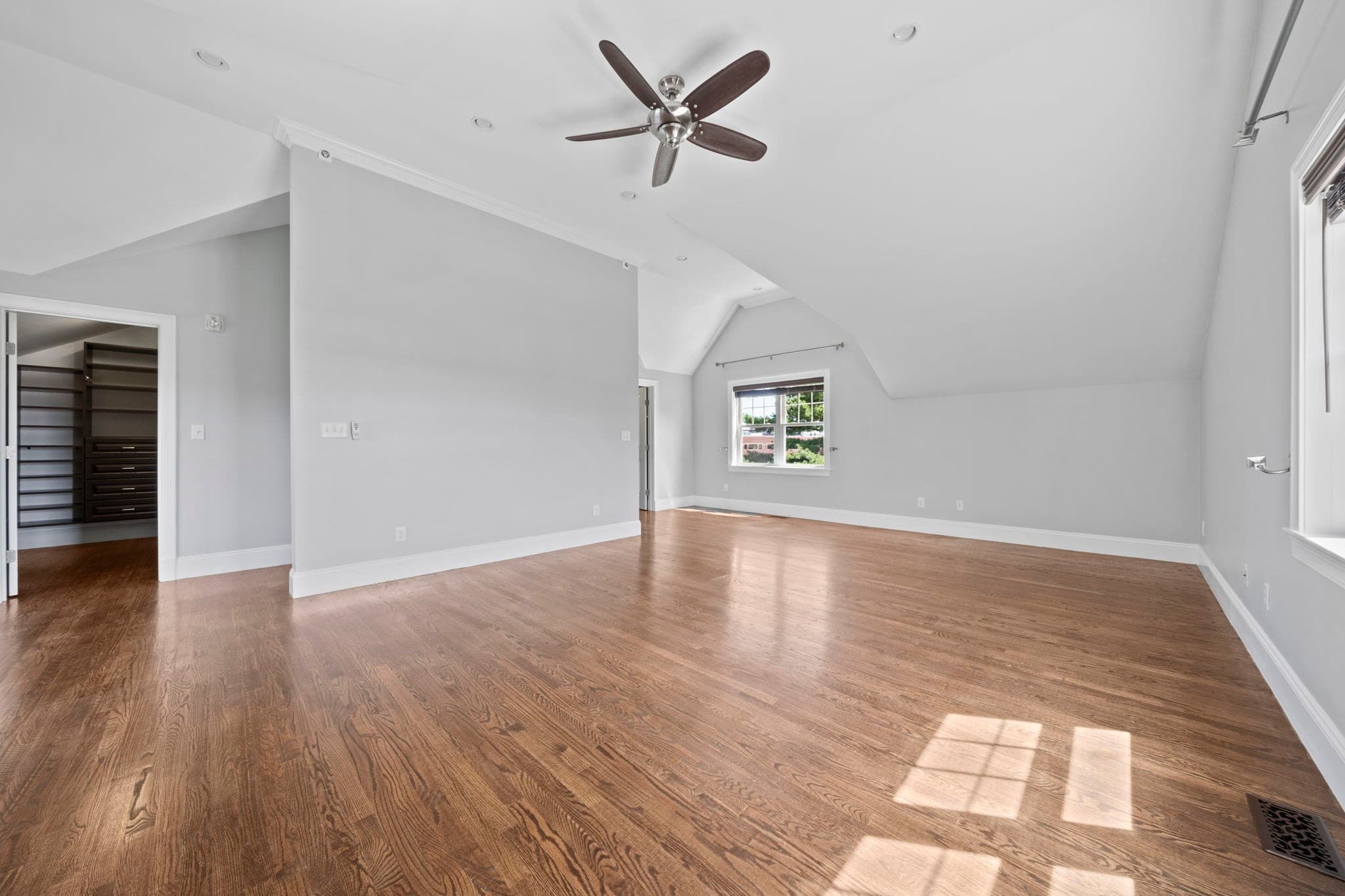 Condominium at 248 Presidents Ln # 6, Quincy MA 02169, Quincy, photo 22 of 40