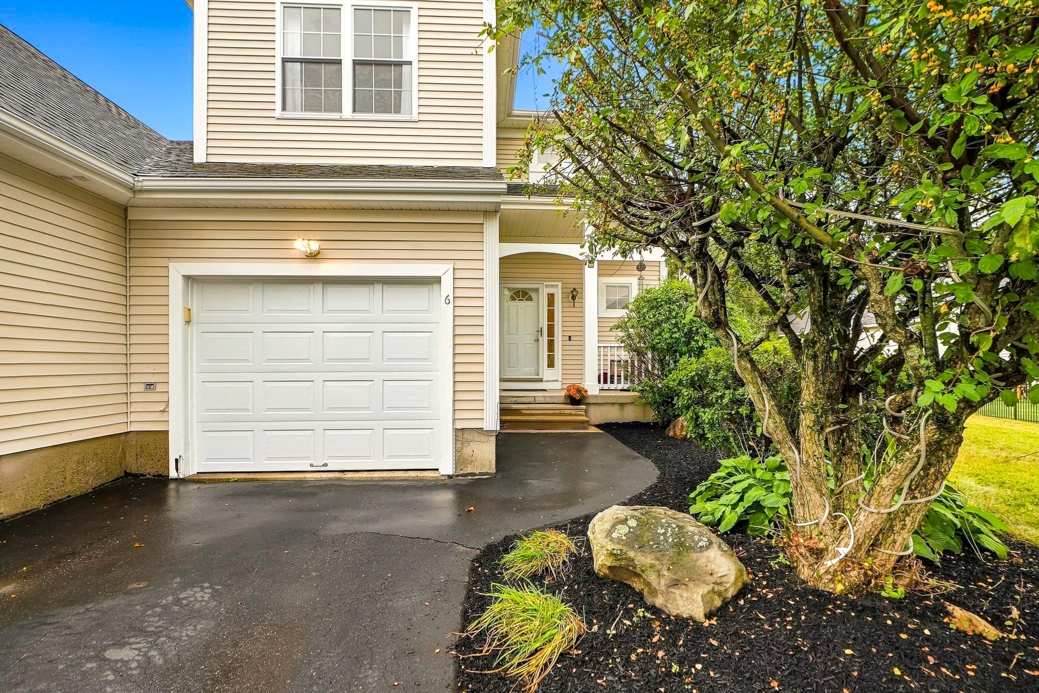 Condominium at 6 Tern Dr # 6, Shrewsbury MA 01545, photo 2 of 42