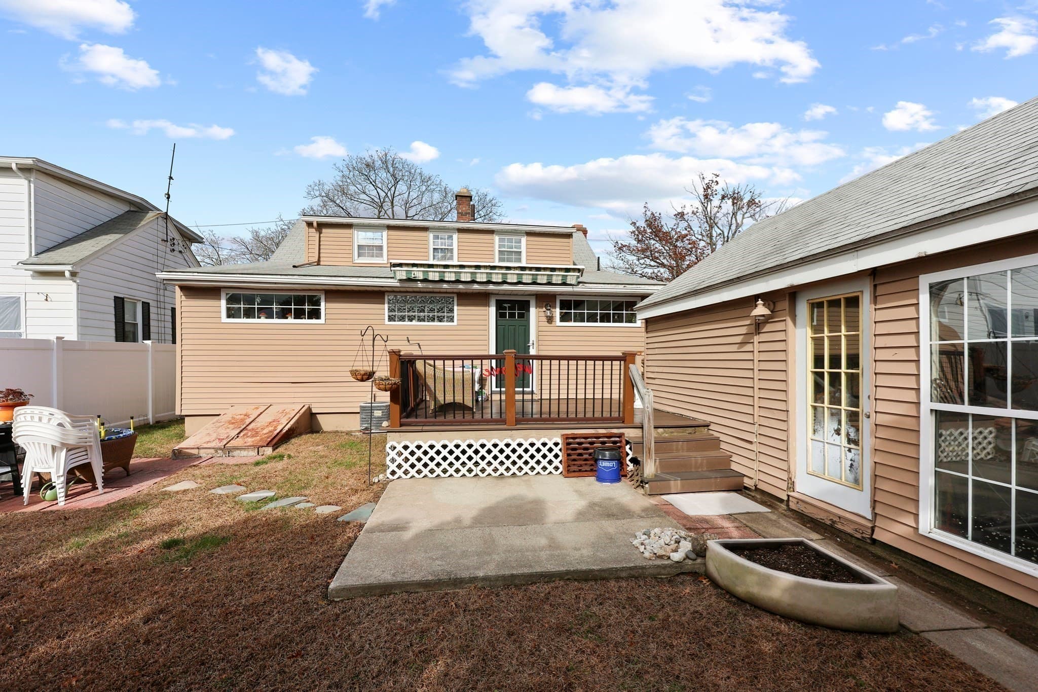 Single Family Residence at 83 Oklahoma St, Springfield MA 01104, Springfield, photo 30 of 32