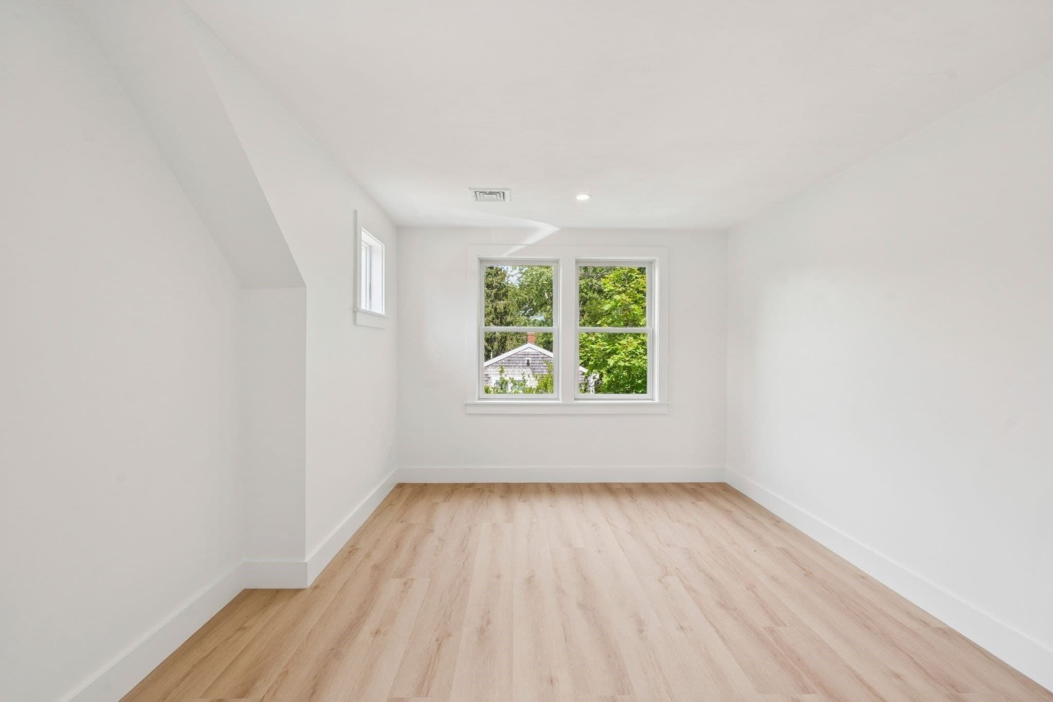 Single Family Residence at 80 Seacoast Shores Blvd, Falmouth MA 02536, Falmouth, photo 13 of 40