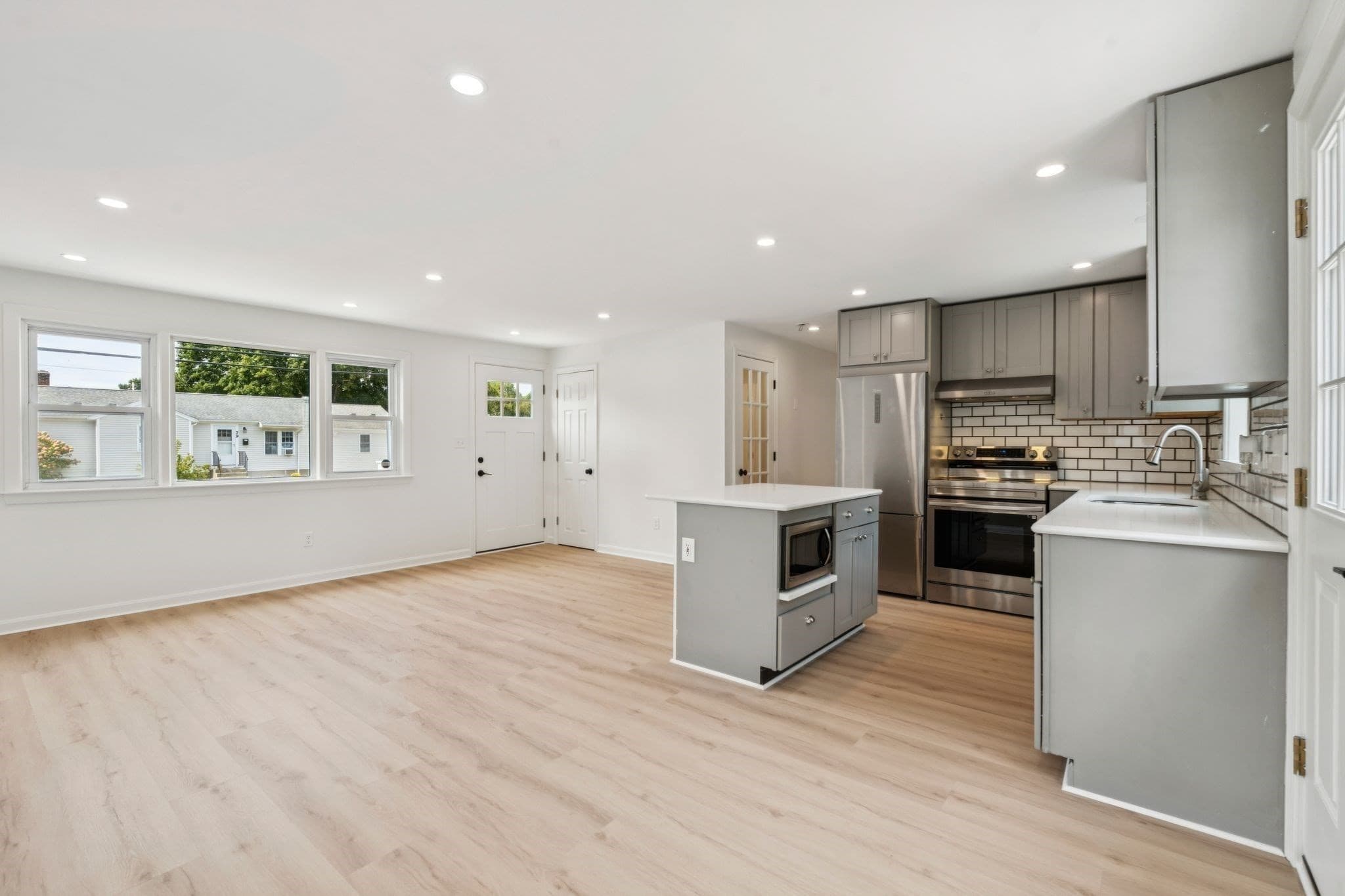 Single Family Residence at 80 Seacoast Shores Blvd, Falmouth MA 02536, Falmouth, photo 21 of 40