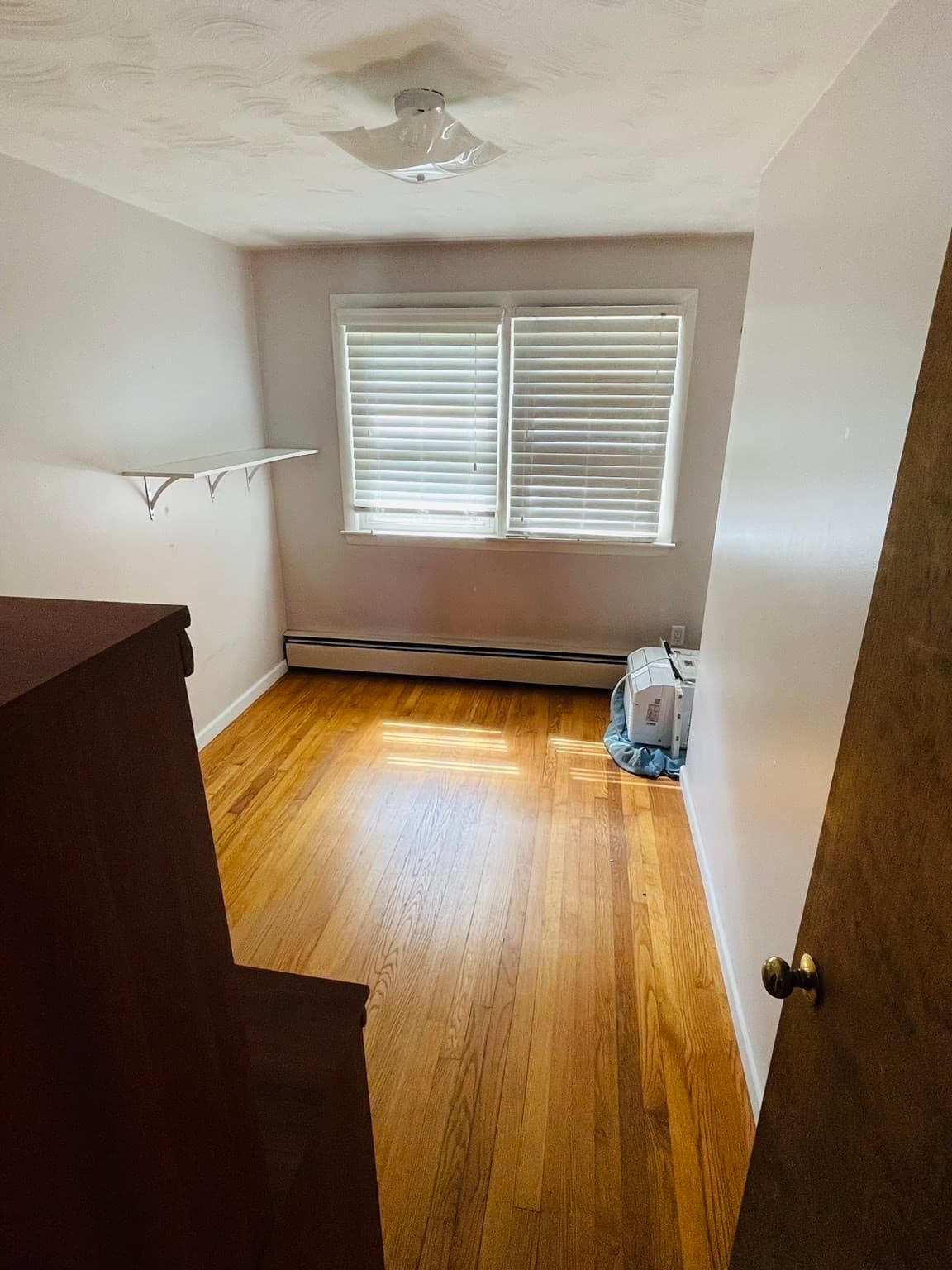 Single Family Residence at 192 Grandview Ave, West Springfield MA 01089, West Springfield, photo 10 of 24