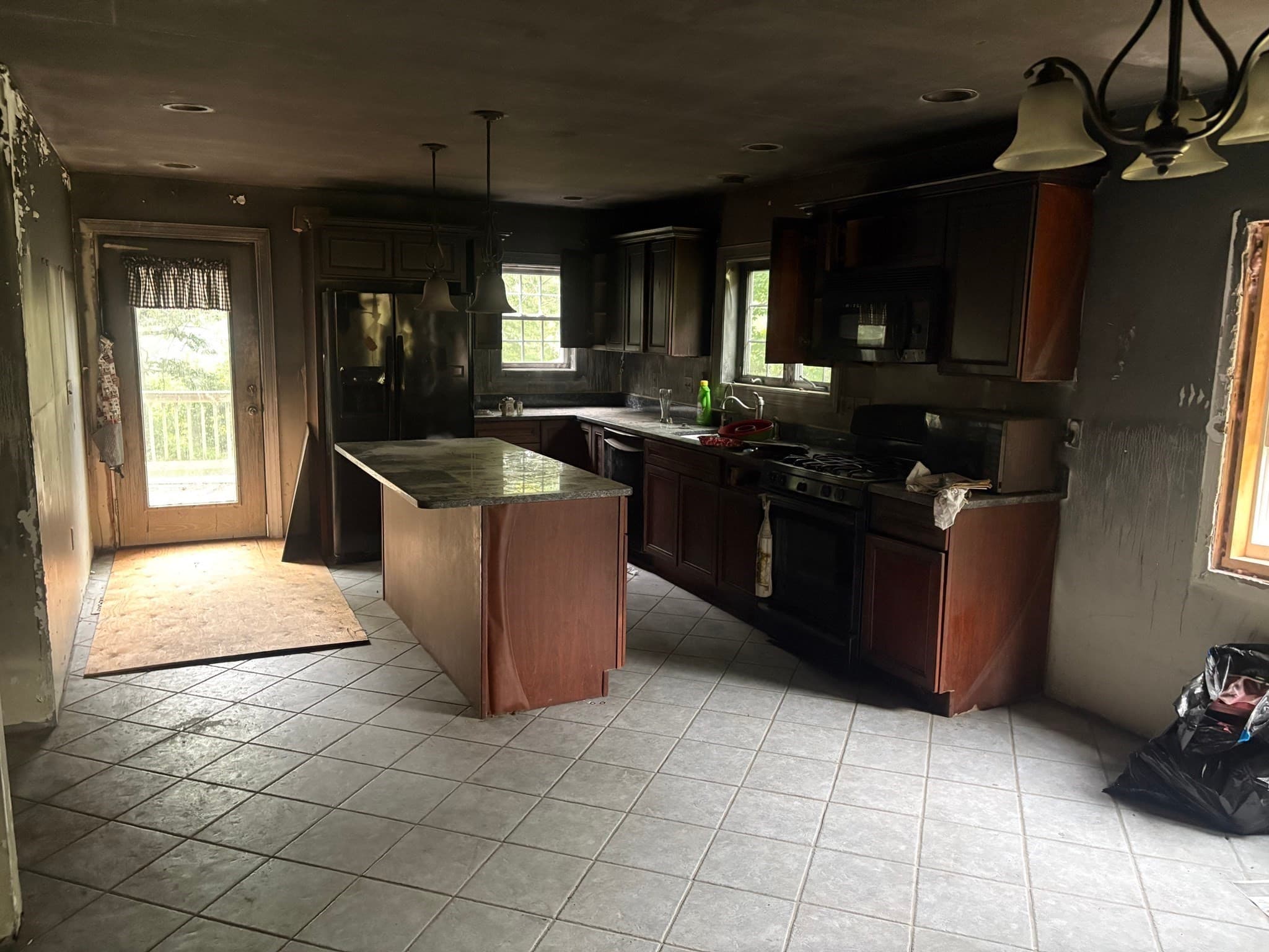 Single Family Residence at 130 Princeton Street, Gardner MA 01440, Gardner, photo 5 of 6