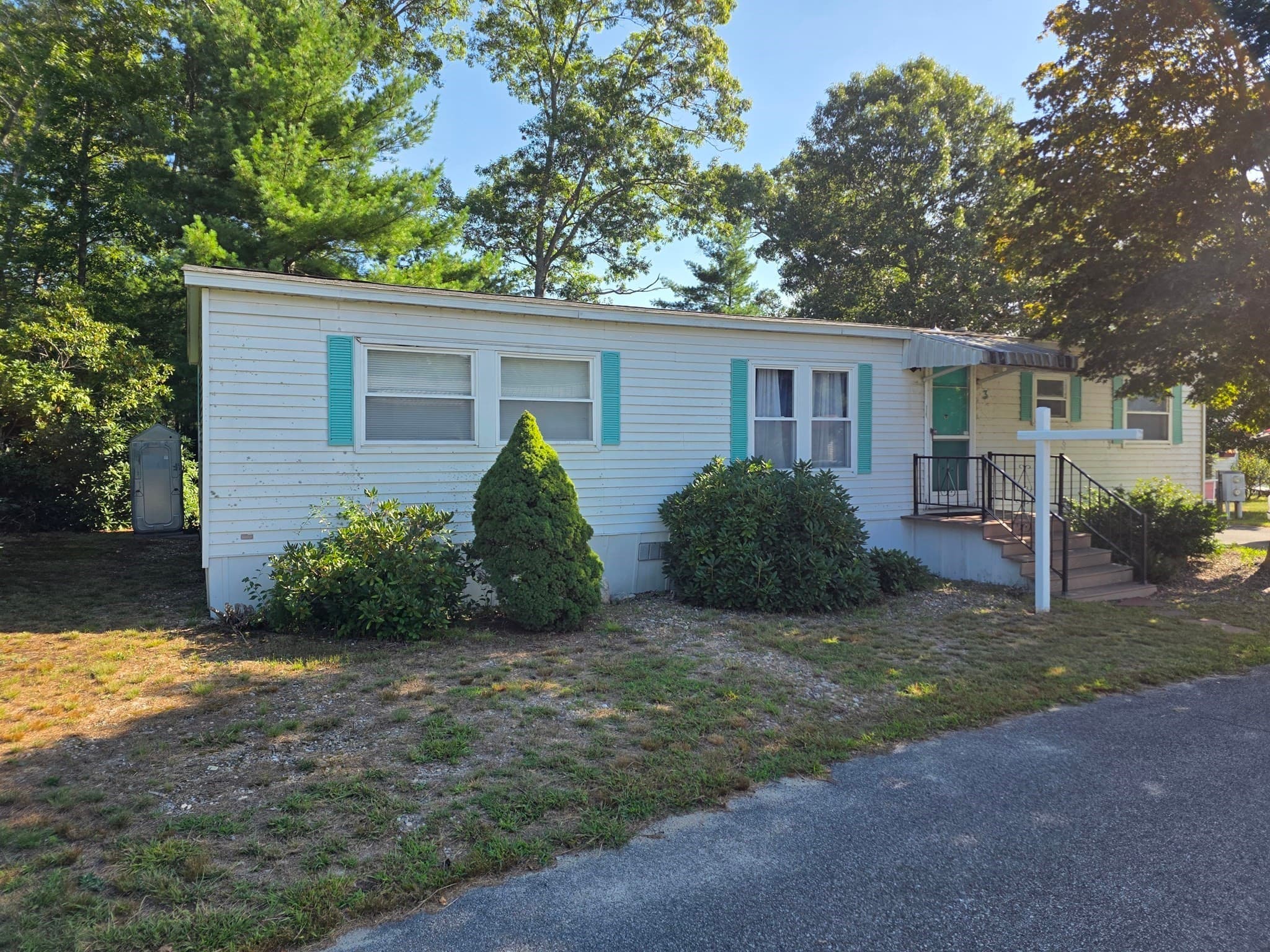 Mobile Home at 3 Lincoln Circle, Carver MA 02330, Carver, photo 2 of 25