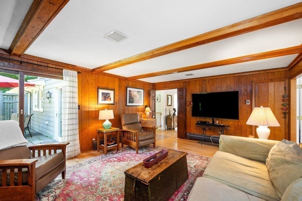 Single Family Residence at 1 Elm Top Lane, Beverly MA 01915, Beverly, photo 10 of 36