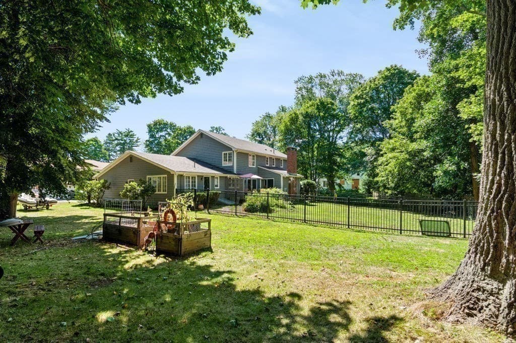 Single Family Residence at 1 Elm Top Lane, Beverly MA 01915, Beverly, photo 31 of 36