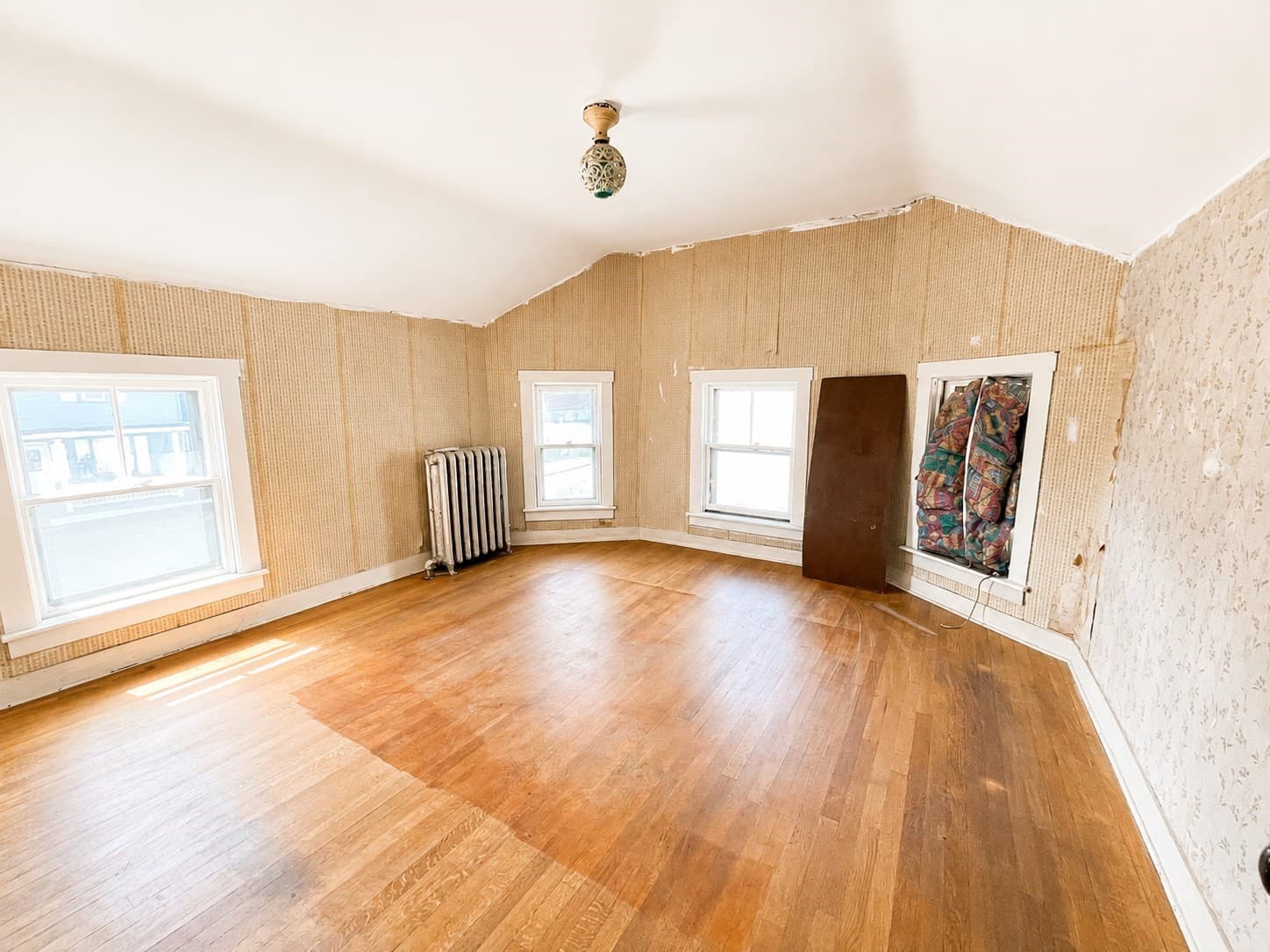 Single Family Residence at 2018 Pleasant St, Fall River MA 02723, Fall River, photo 17 of 20