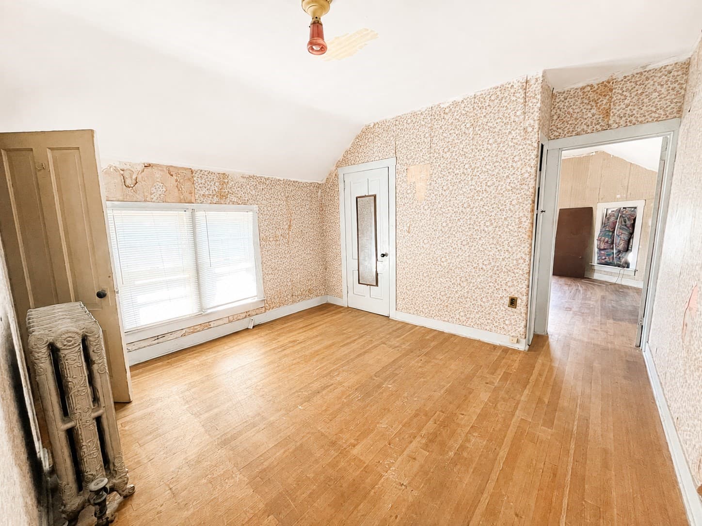 Single Family Residence at 2018 Pleasant St, Fall River MA 02723, Fall River, photo 19 of 20
