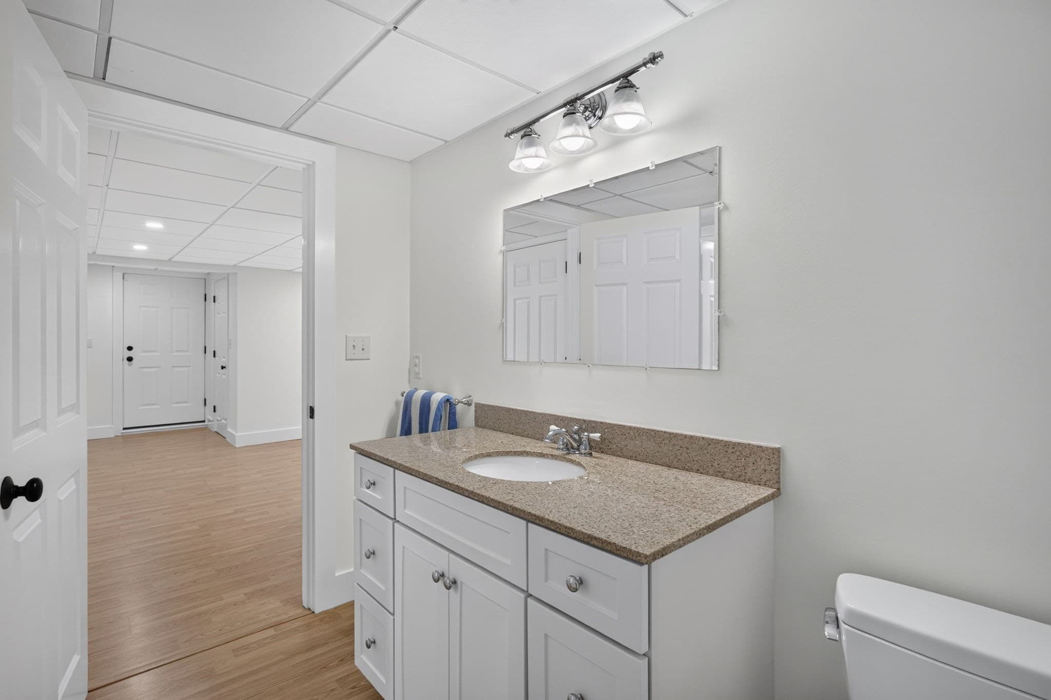 Single Family Residence at 10 Mill Hill Lane, Chatham MA 02633, Chatham, photo 39 of 42